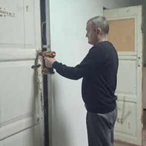 Подопечные проекта «Забота нашего дома» принимают участие в поддержании порядка в социальном центре