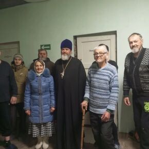 Священнослужитель Новосибирской епархии посетил подопечных Епархиального комплексного центра