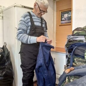 Подопечным центра передана новая рабочая одежда