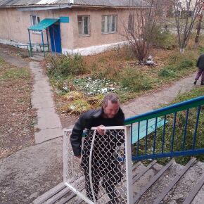 В преддверии зимы Епархиальный комплексный центр социального обслуживания закупил новые кровати 