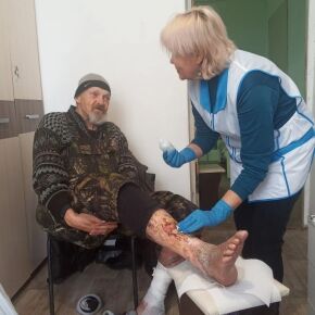 В ЕКЦ проводится регулярный осмотр медицинского работника